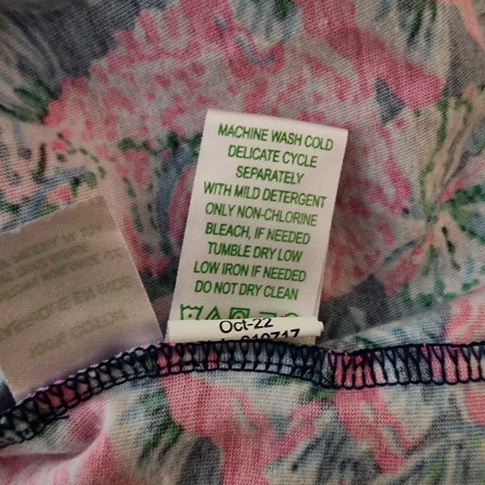 Lilly Pulitzer Girls V-Neck Tiered Dress • Fan Sea Pants Print • M - Picture 8 of 8